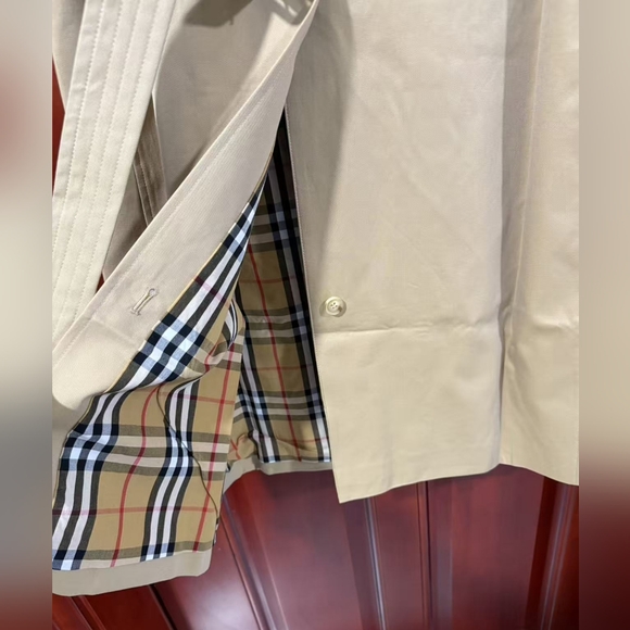 Burberry Tan Trench Coat for Women - Picture 10 of 15